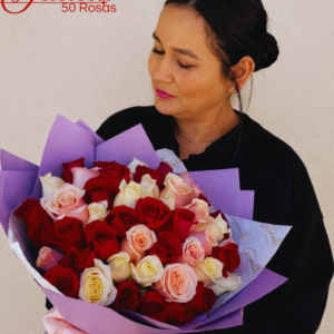 COLECCIÓN MUSAS & REINAS DEL AMOR ETERNO.- JULIETA 50 ROSAS